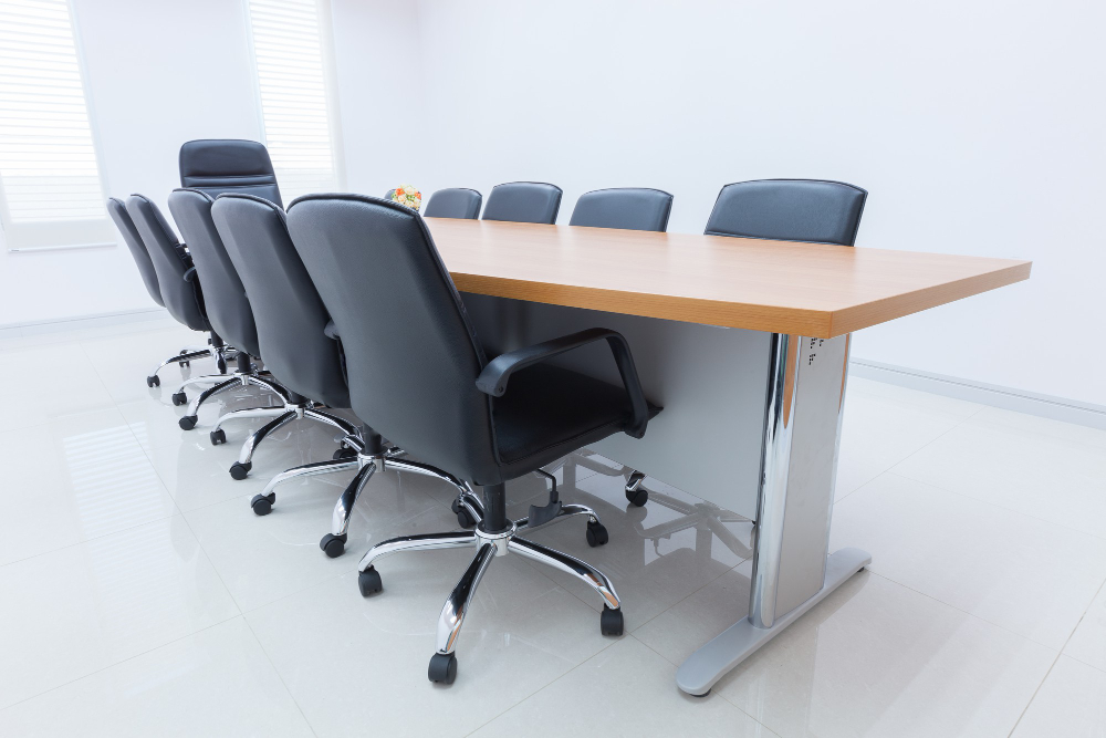business-meeting-room-office